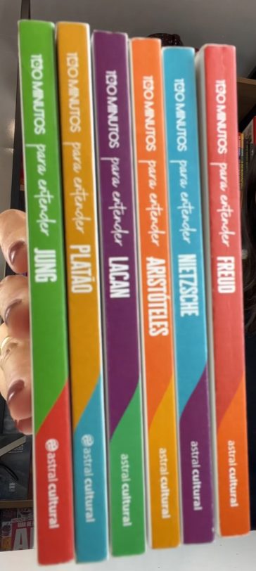Cliente com os 6 livros